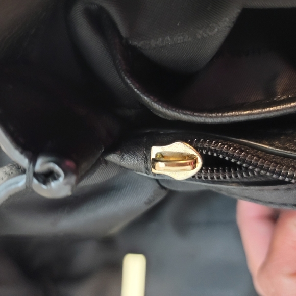 Handbag - Picture 7 of 8